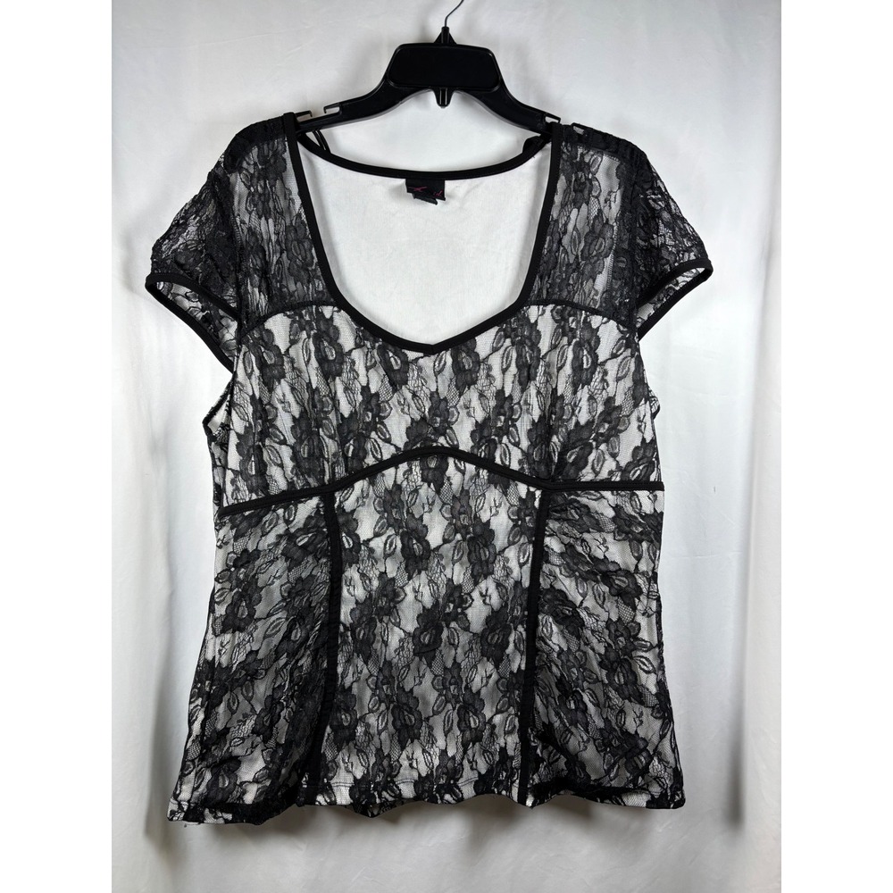 Torrid Black Lace Sheer Overlay Short Sleeve Top‎ Plus Size 3 NWOT